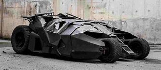 La Batmobile in vendita a un prezzo da capogiro: vietato guidarla